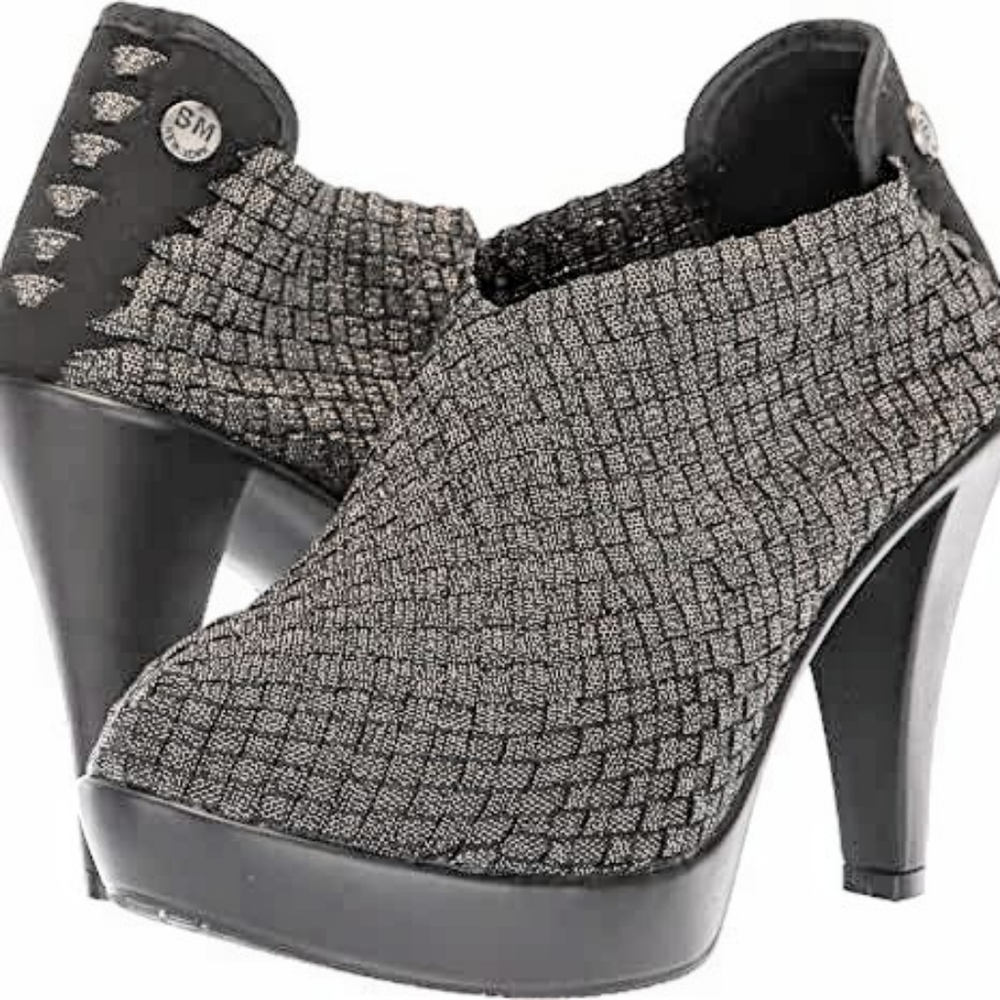 Bernie Mev Paris Style Pumps in Pewter Size 9